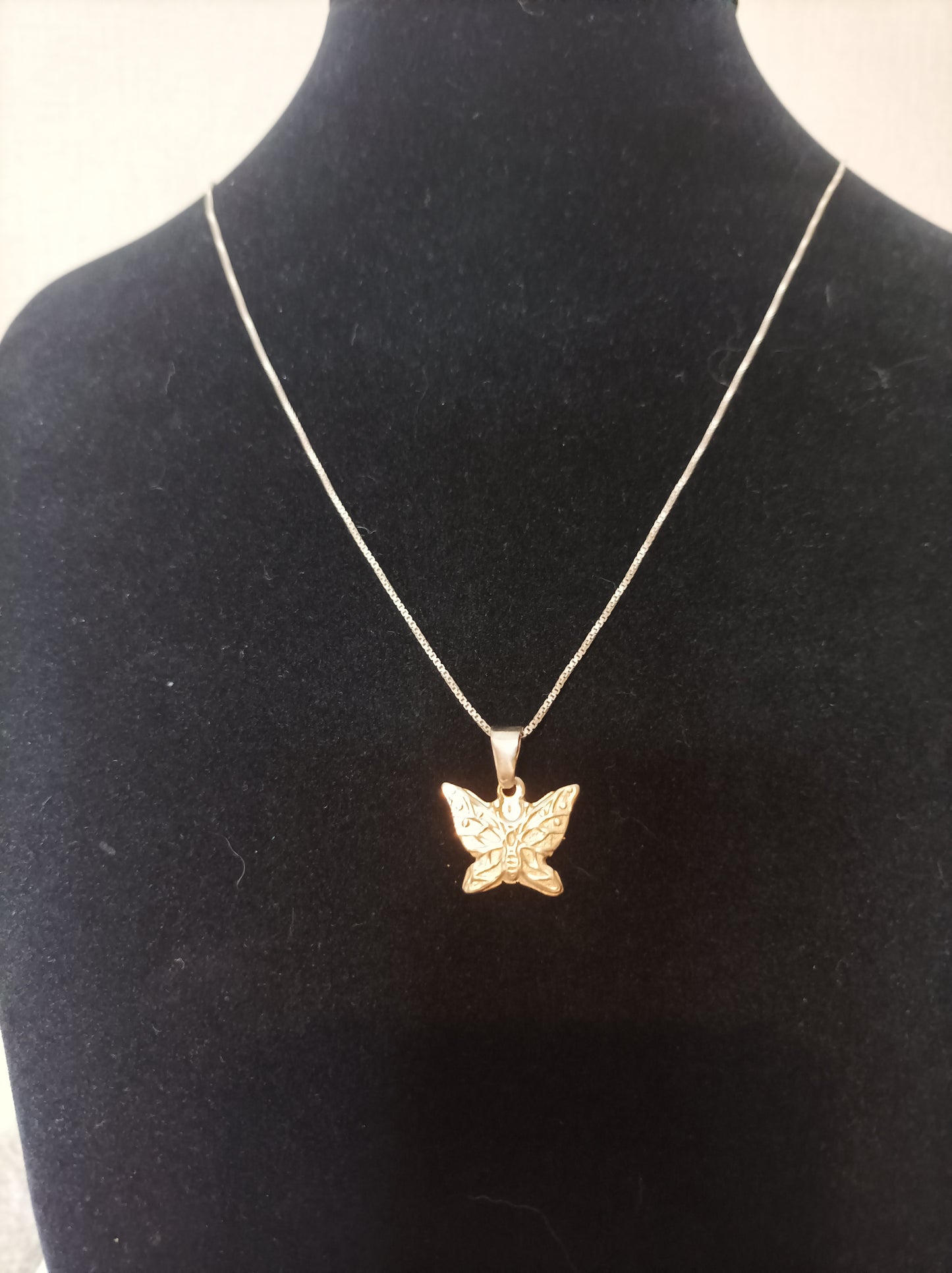 Collar con dije Mariposa en Plata 925