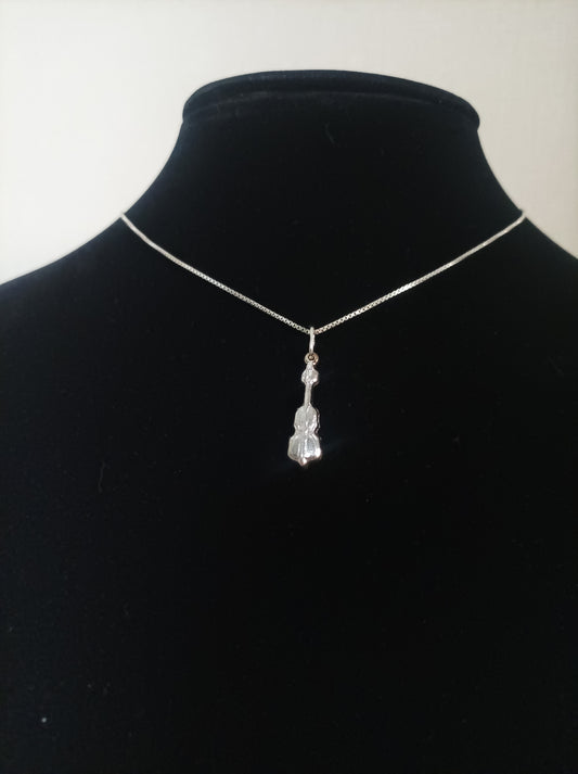 Collar con dije de Bajo en Plata 925